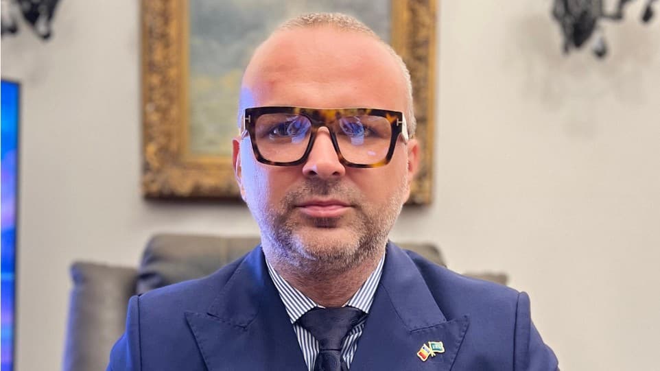 Decidentul vizibil: cum se construiește și se măsoară un flux de social selling pe LinkedIn în B2B